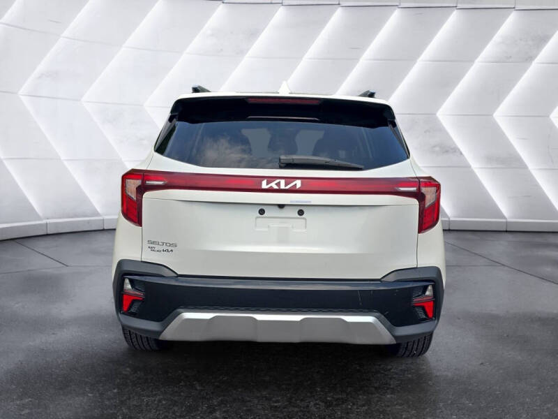 2024 Kia Seltos EX
