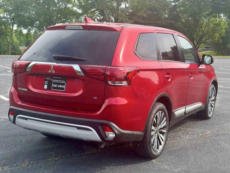 2020 Mitsubishi Outlander LE