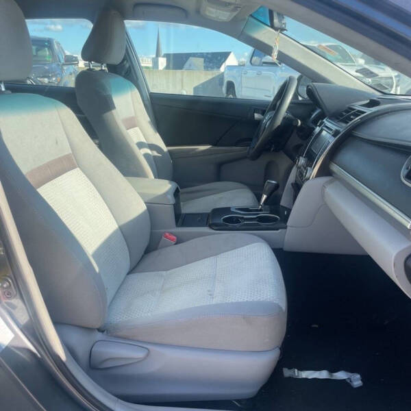 2014 Toyota Camry LE