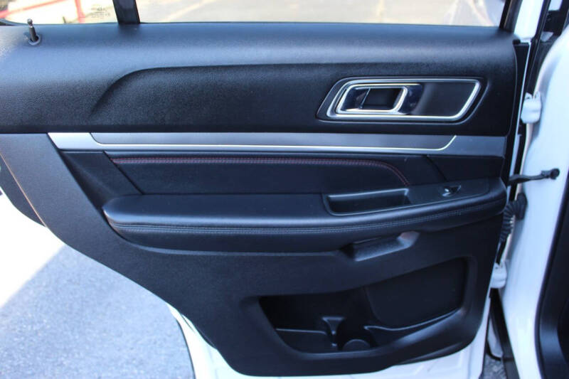 2019 Ford Explorer Sport