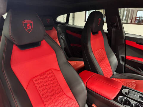 2022 Lamborghini Urus