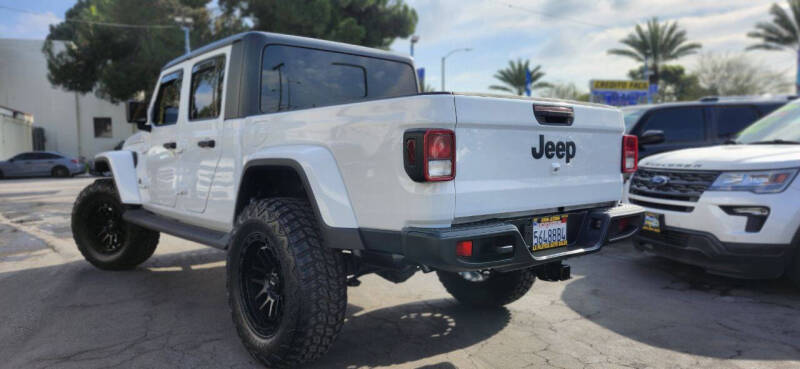 2020 Jeep Gladiator Sport S