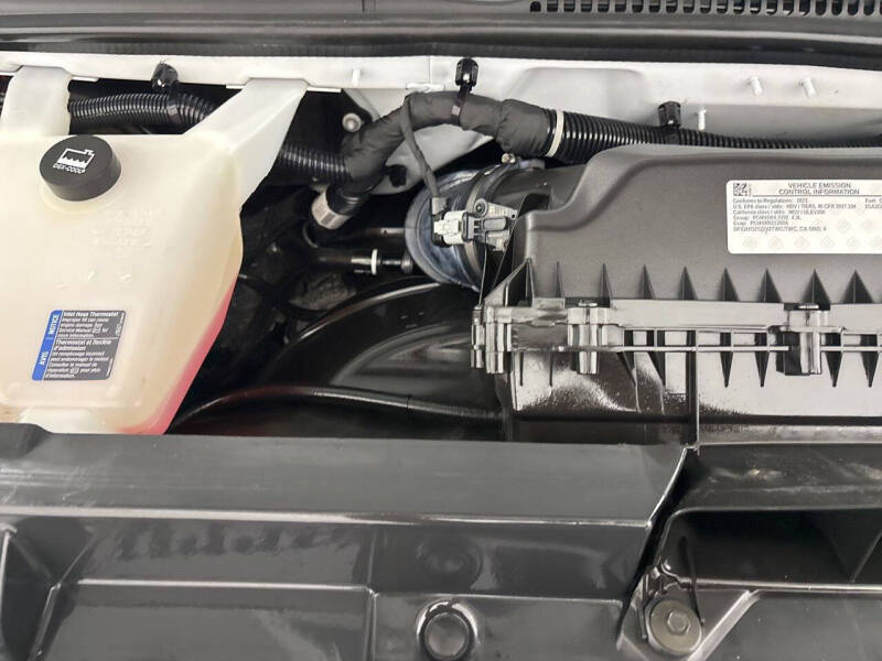 2023 Chevrolet Express LS 3500