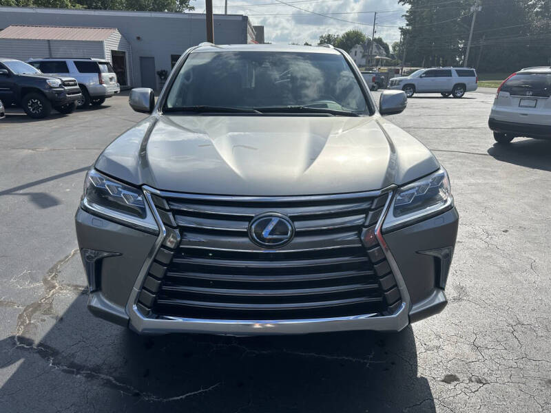 2017 Lexus LX 570