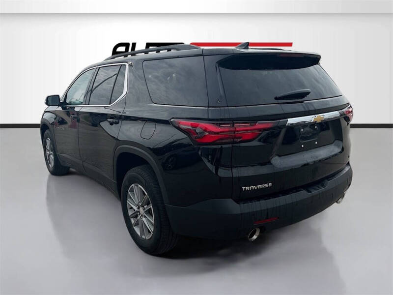 2022 Chevrolet Traverse LT Cloth