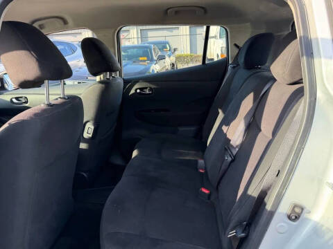 2013 Nissan LEAF SV
