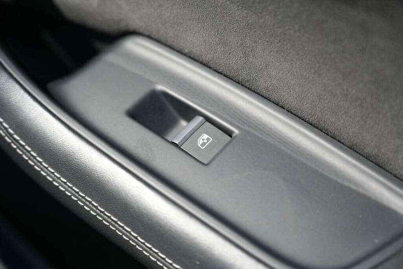 2022 Audi SQ7 4.0T quattro Premium Plus