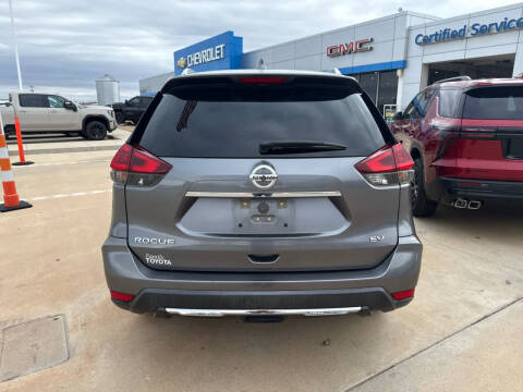 2018 Nissan Rogue SV
