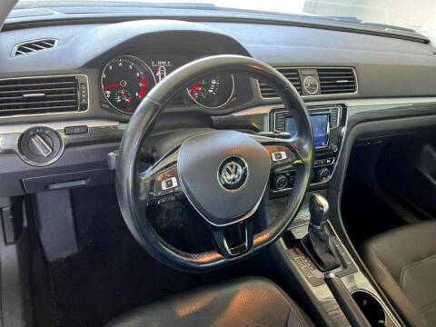 2016 Volkswagen Passat