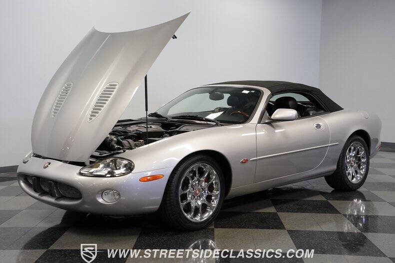 2001 Jaguar XKR