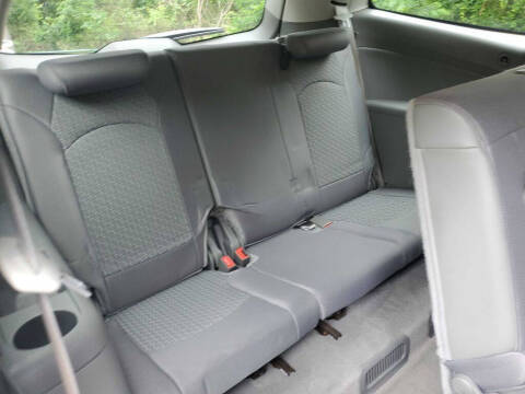 2011 Chevrolet Traverse LS