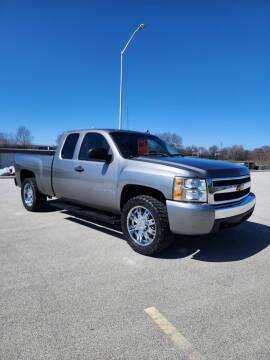 2007 Chevrolet Silverado 1500 for sale at NEW 2 YOU AUTO SALES LLC in Waukesha WI