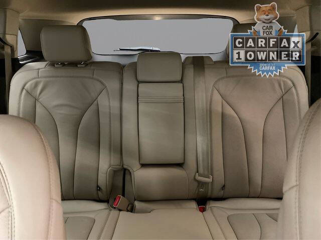 2019 Lincoln Nautilus Select