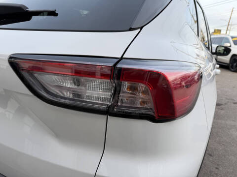 2022 Ford Escape SE