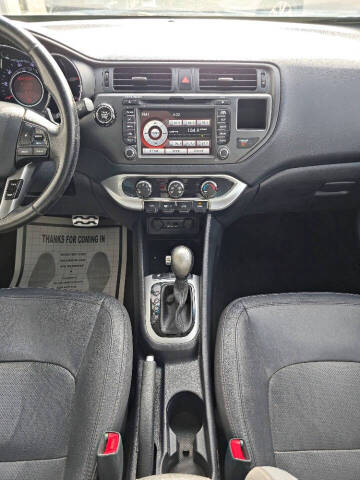 2013 Kia Rio 5-Door SX