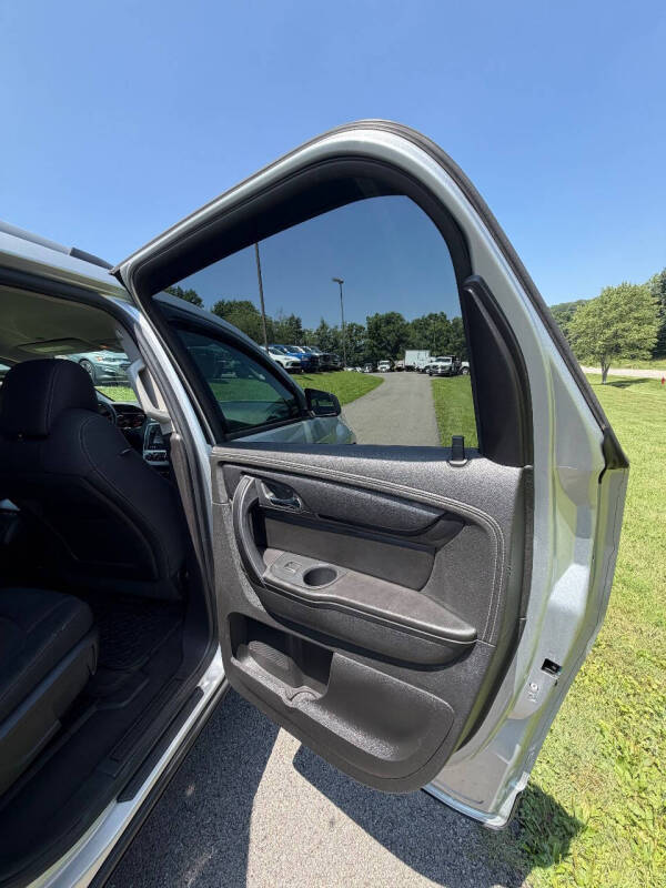2015 GMC Acadia SLE-2