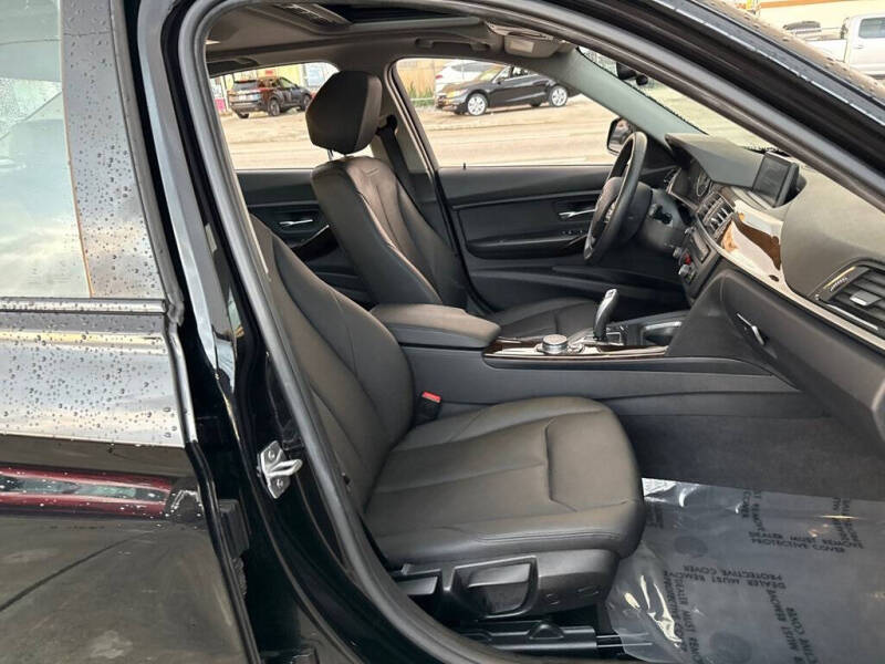 2015 BMW 3 Series 320i