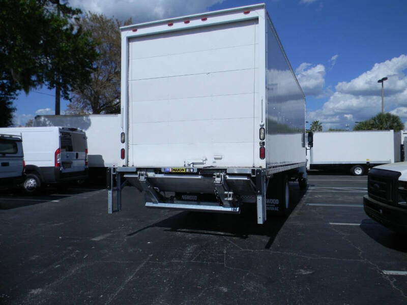 2019 International DuraStar 4300