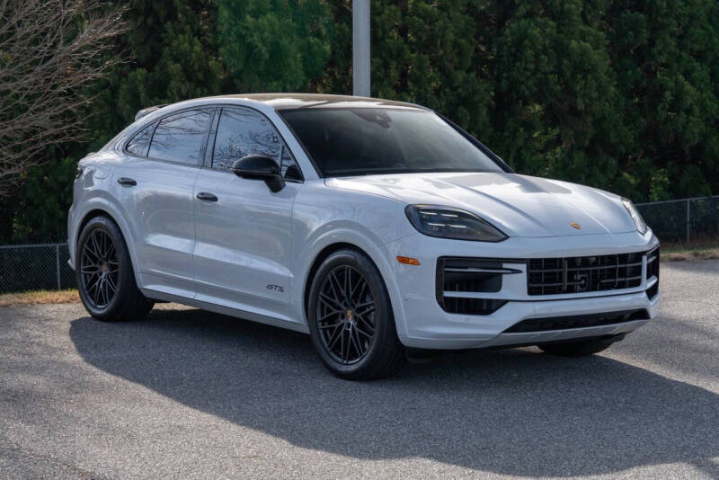 2025 Porsche Cayenne GTS Coupe