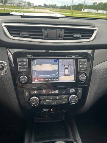 2016 Nissan Rogue SV