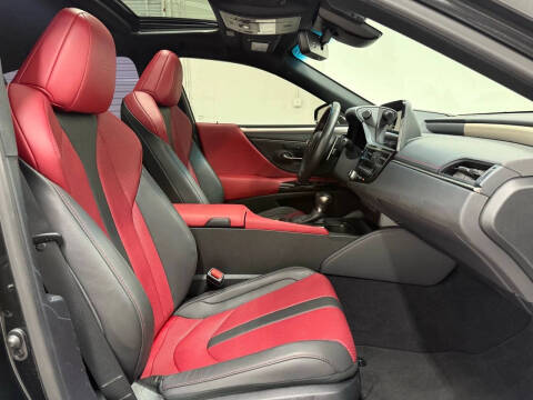 2023 Lexus ES 350 F SPORT Handling