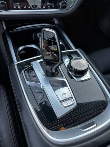 2017 BMW 7 Series 750i