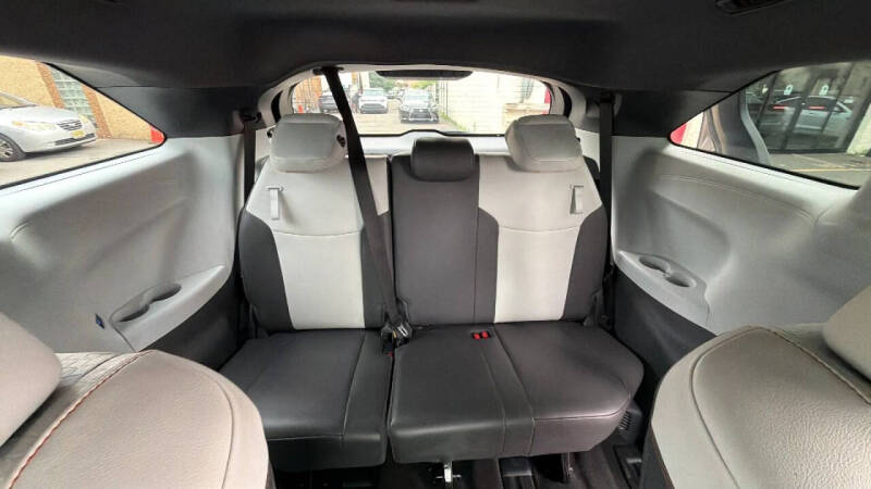 2021 Toyota Sienna