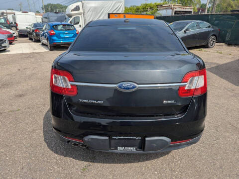 2012 Ford Taurus SEL