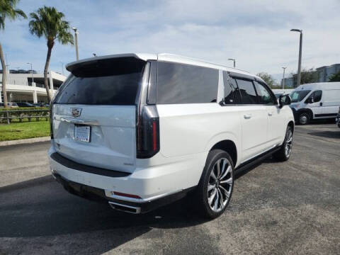 2025 Cadillac Escalade ESV Premium Luxury