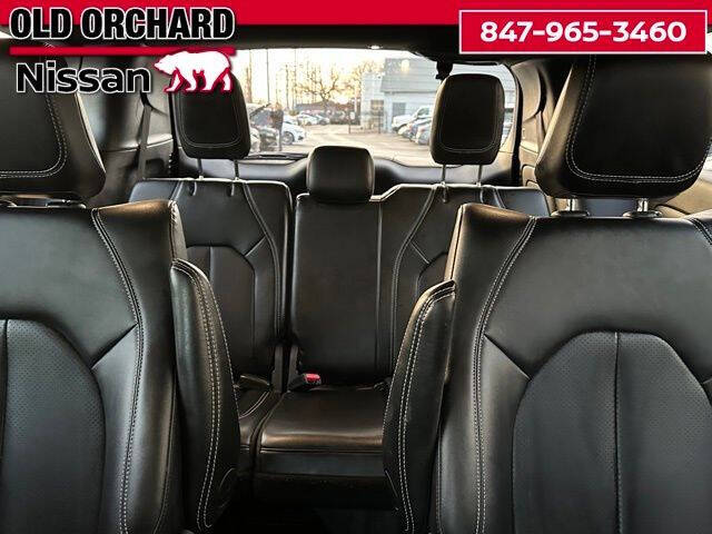 2024 Chrysler Pacifica Plug-In Hybrid Select