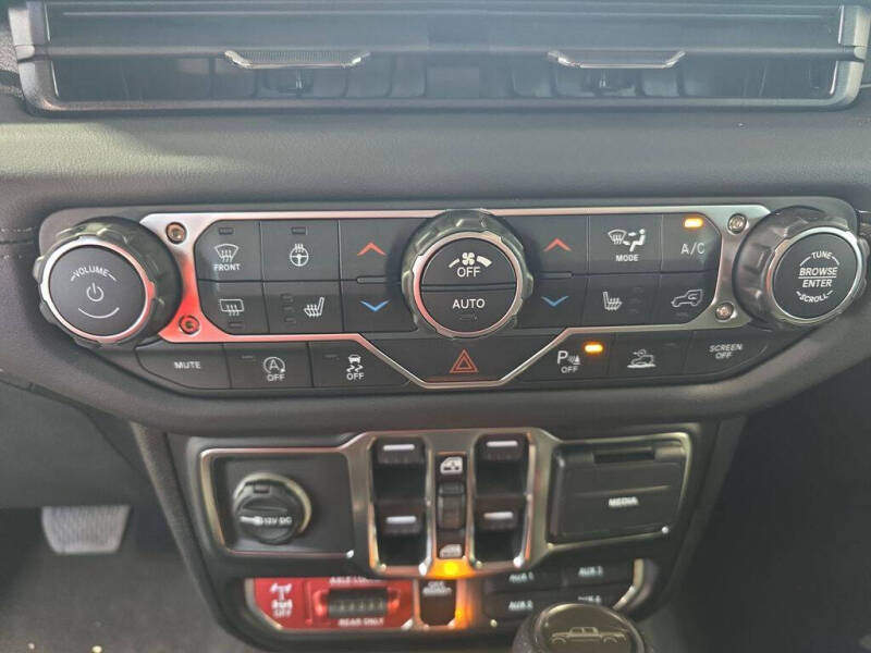 2026 Jeep Gladiator Mojave X