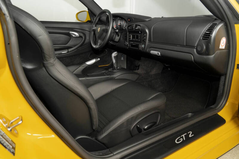 2003 Porsche 911 GT2
