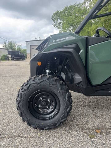 2024 Can-Am Commander Max XT