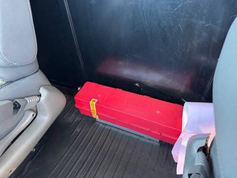 2023 Chevrolet Express 2500