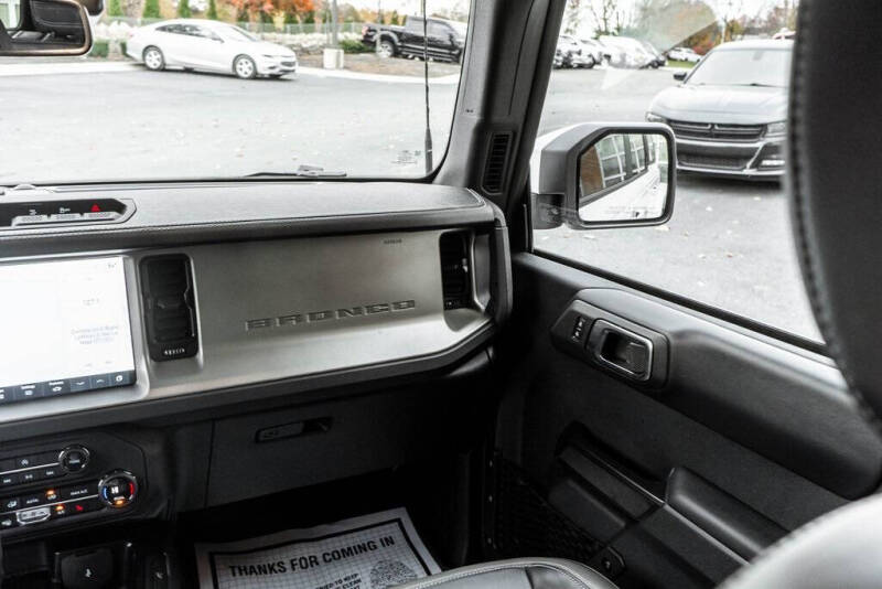 2025 Ford Bronco Outer Banks