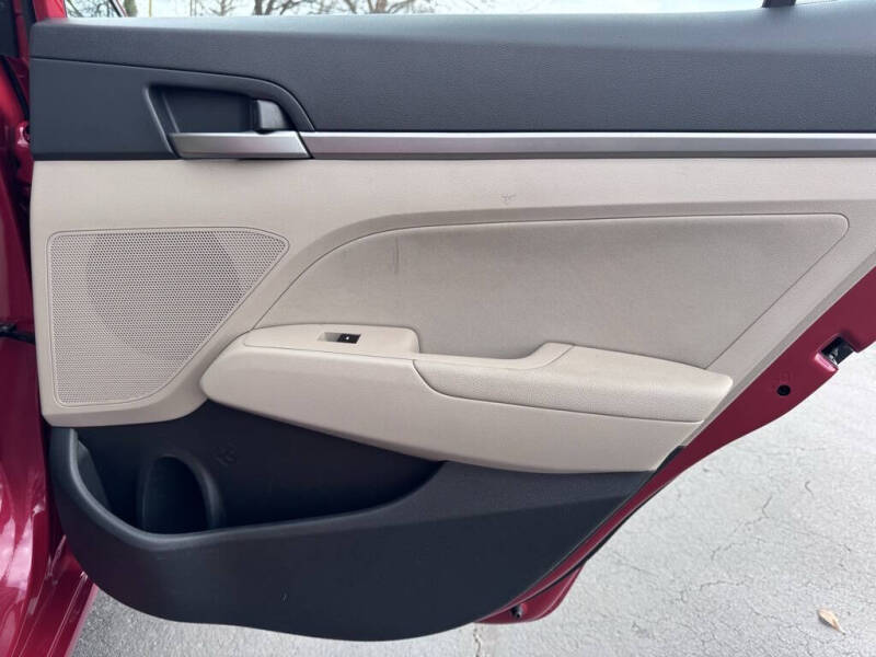 2018 Hyundai Elantra