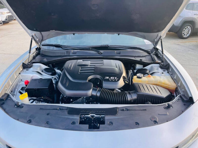 2020 Dodge Charger SXT