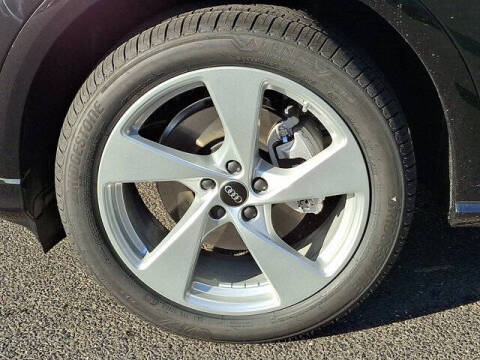 2025 Audi Q5 quattro Premium Plus TFSI