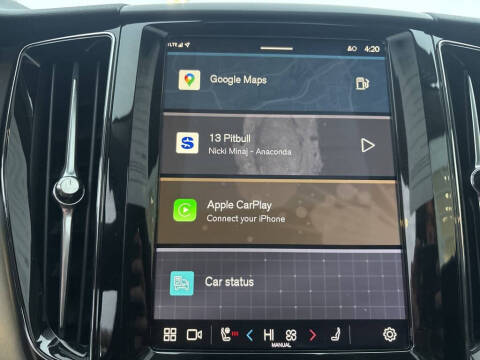 2025 Volvo XC60 B5 Core Dark Theme