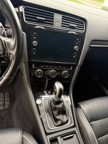 2018 Volkswagen Golf R 4Motion