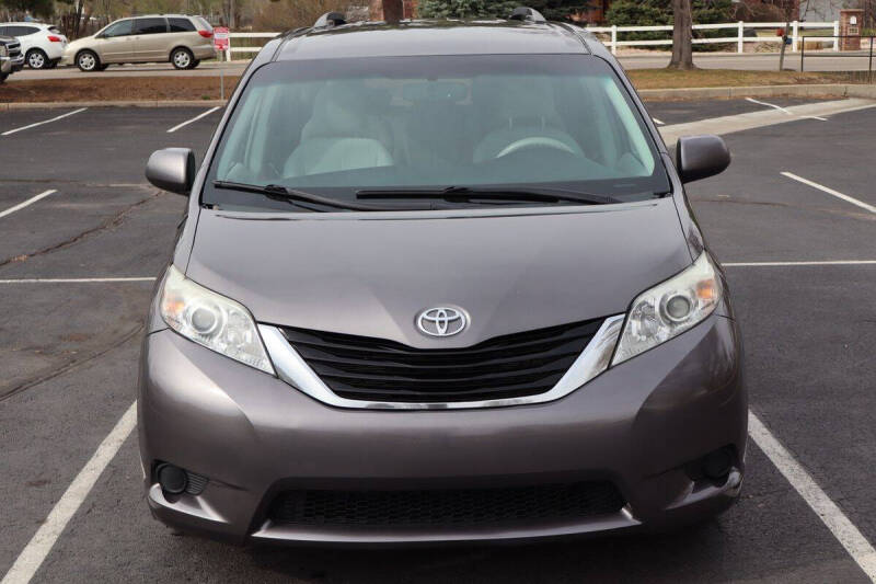 2012 Toyota Sienna