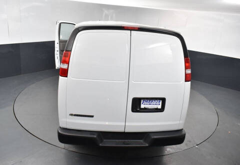 2023 Chevrolet Express 2500