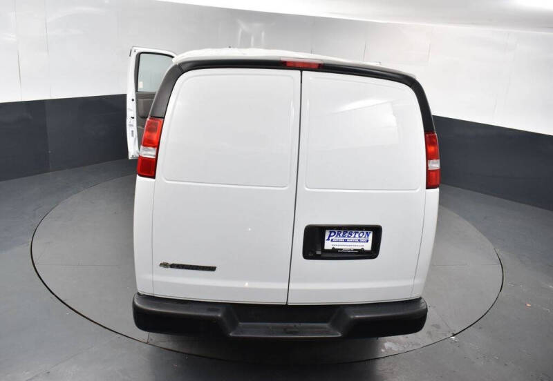 2023 Chevrolet Express 2500