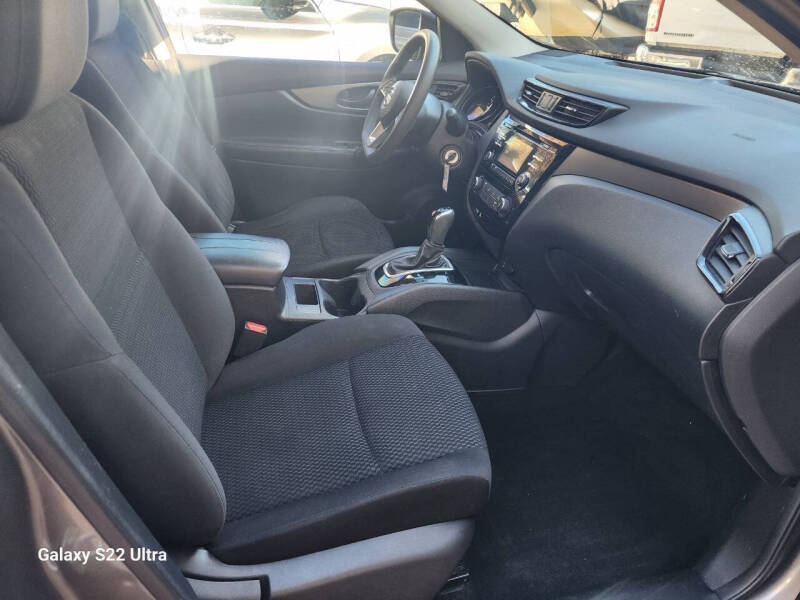 2017 Nissan Rogue Sport S