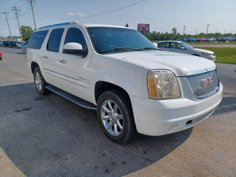 2007 GMC Yukon XL for sale at Caps Cars Of Taylorville in Taylorville IL
