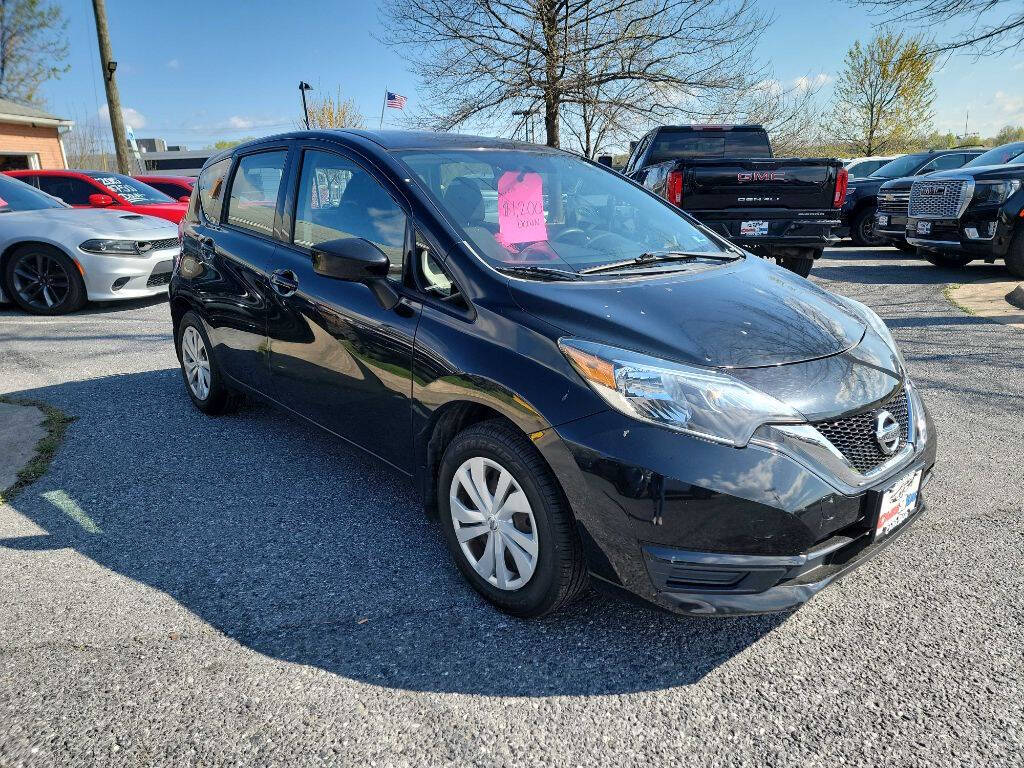 Black 2018 Nissan Versa Note S 1