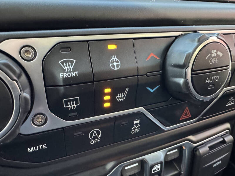 2022 Jeep Wrangler Unlimited Willys