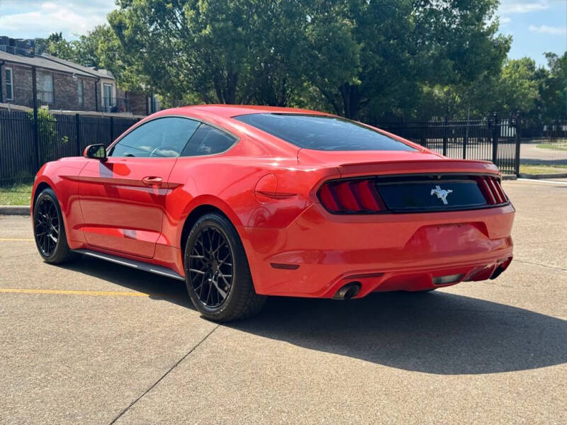 2016 Ford Mustang V6