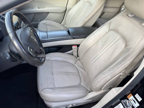 2017 Lincoln MKZ Reserve