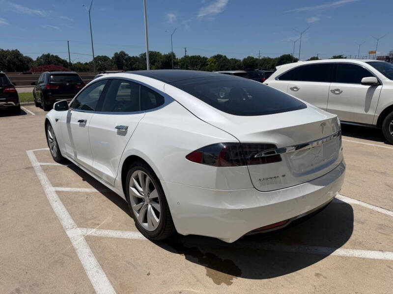 2016 Tesla Model S 90D